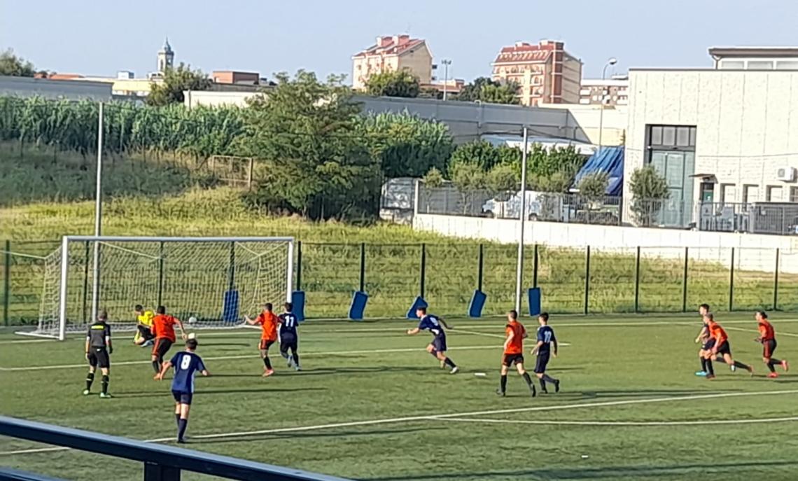 Zorcastri para il rigore a Besozzi