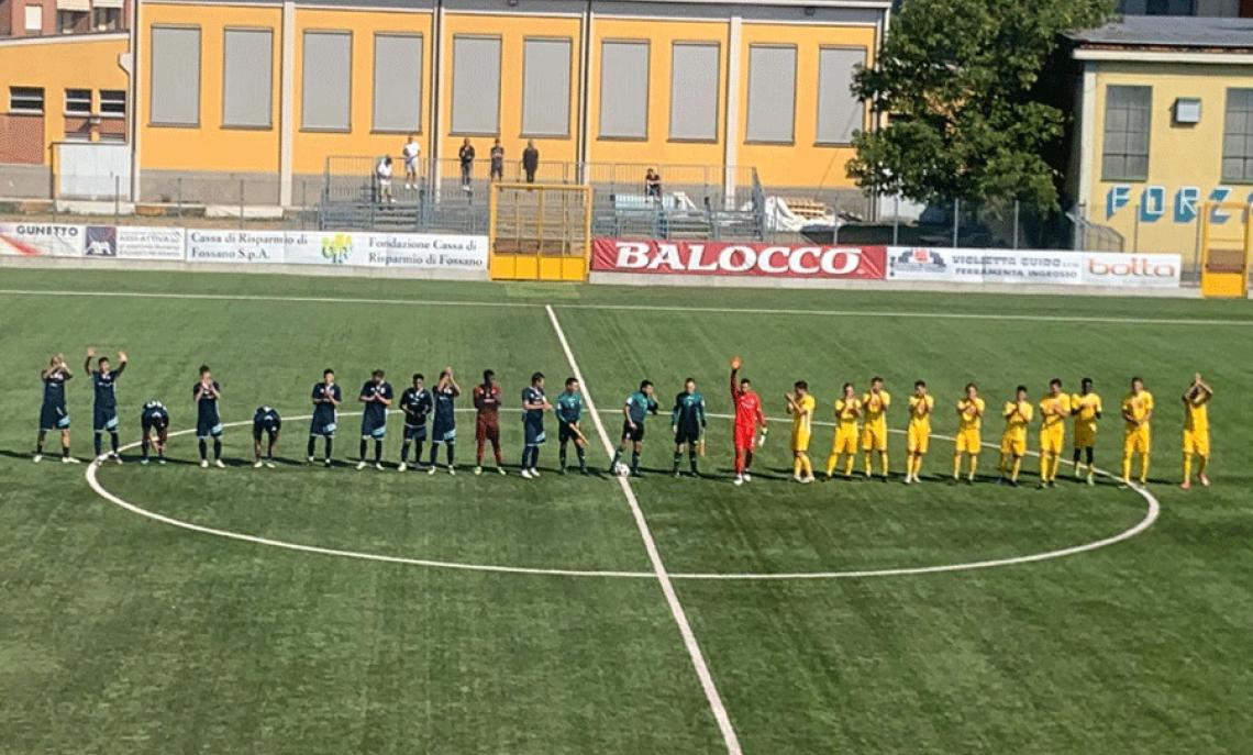 Fossano avanti grazie all'ex Pautassi e al Menab&ograve;-gol. Il Chieri cade nonostante la superiorit&agrave; numerica