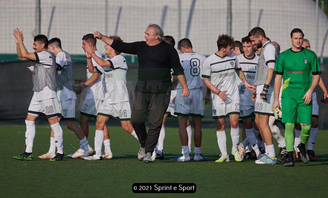 CBS-Acqui: un ottimo Giacinto Rignanese non basta: i Bianchi conquistano tre punti fondamentali grazie ai propri talenti