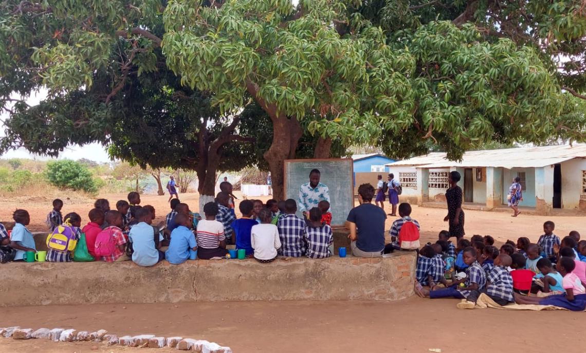 1000 mattoni per costruire una scuola materna in Zambia