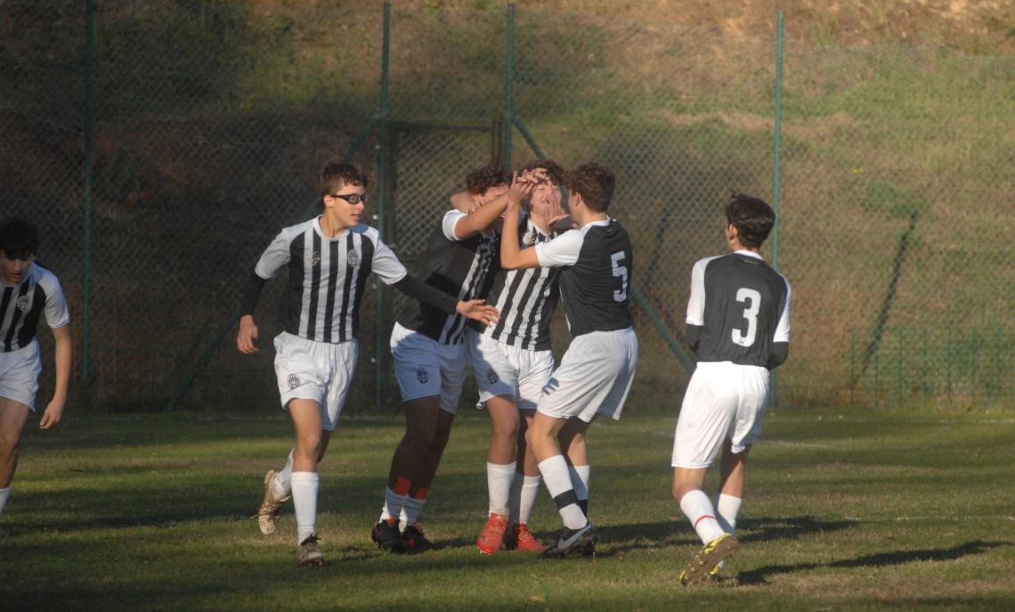 I ragazzi della Biellese dopo il primo gol