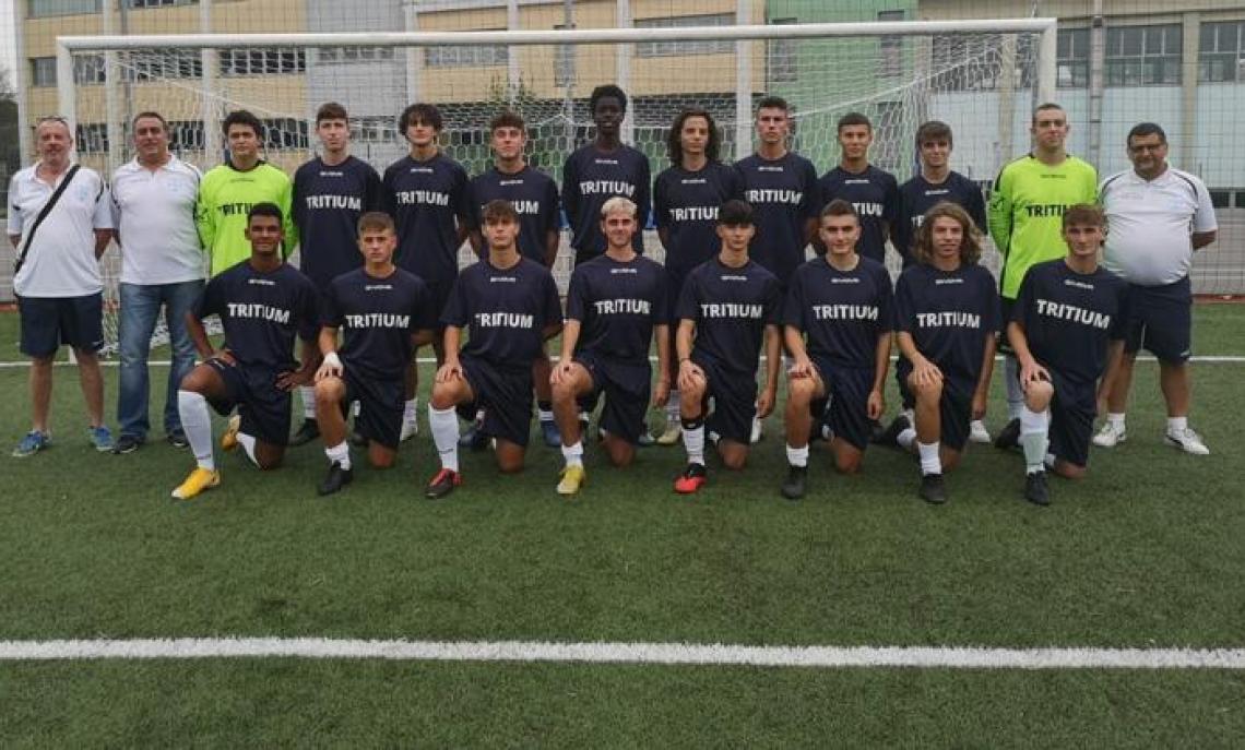 Tritium Under 18 2004