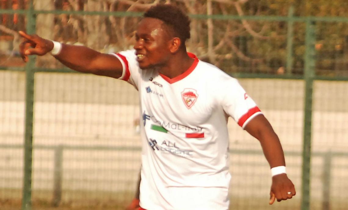 Mapelli-Di Renzo show, Varese sogna. Novara avvisato. E per domenica gi&agrave; cinque rinvii...