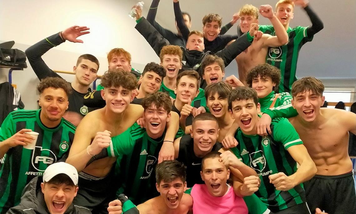 La capolista vola da sola a +6