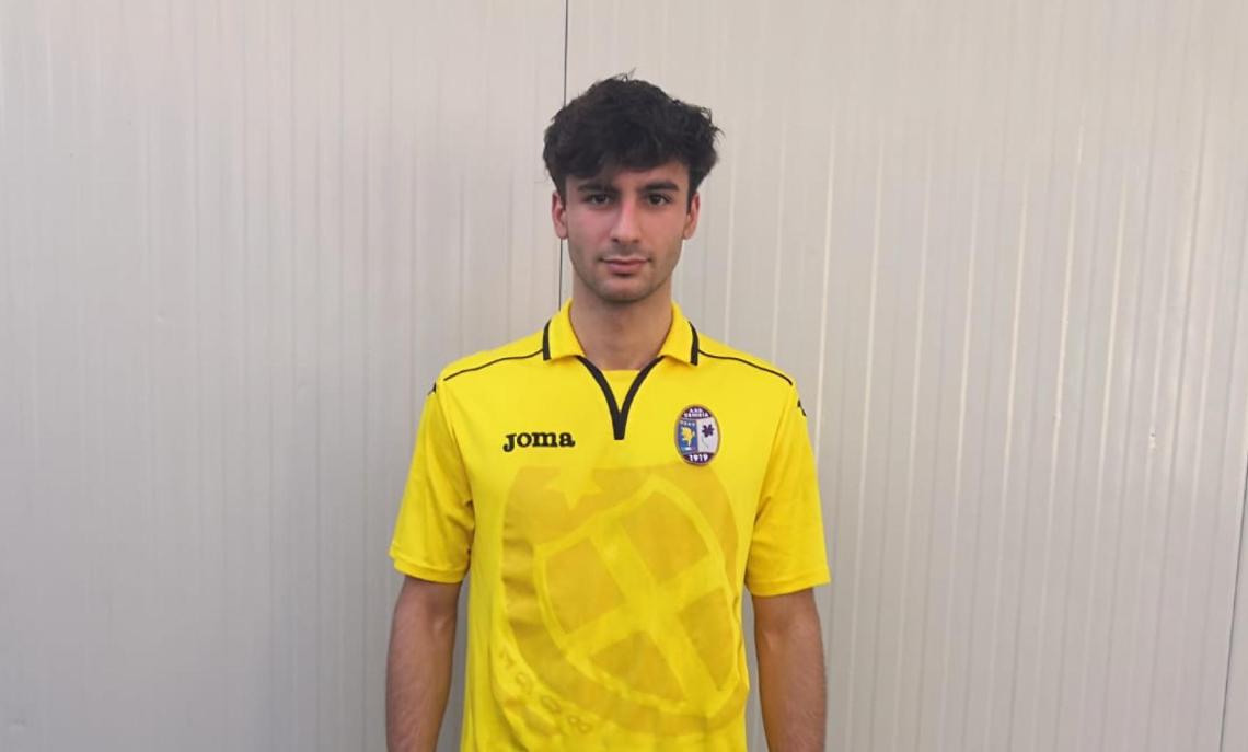 Nicol&ograve; Quassolo, terzino classe '02 del Cenisia