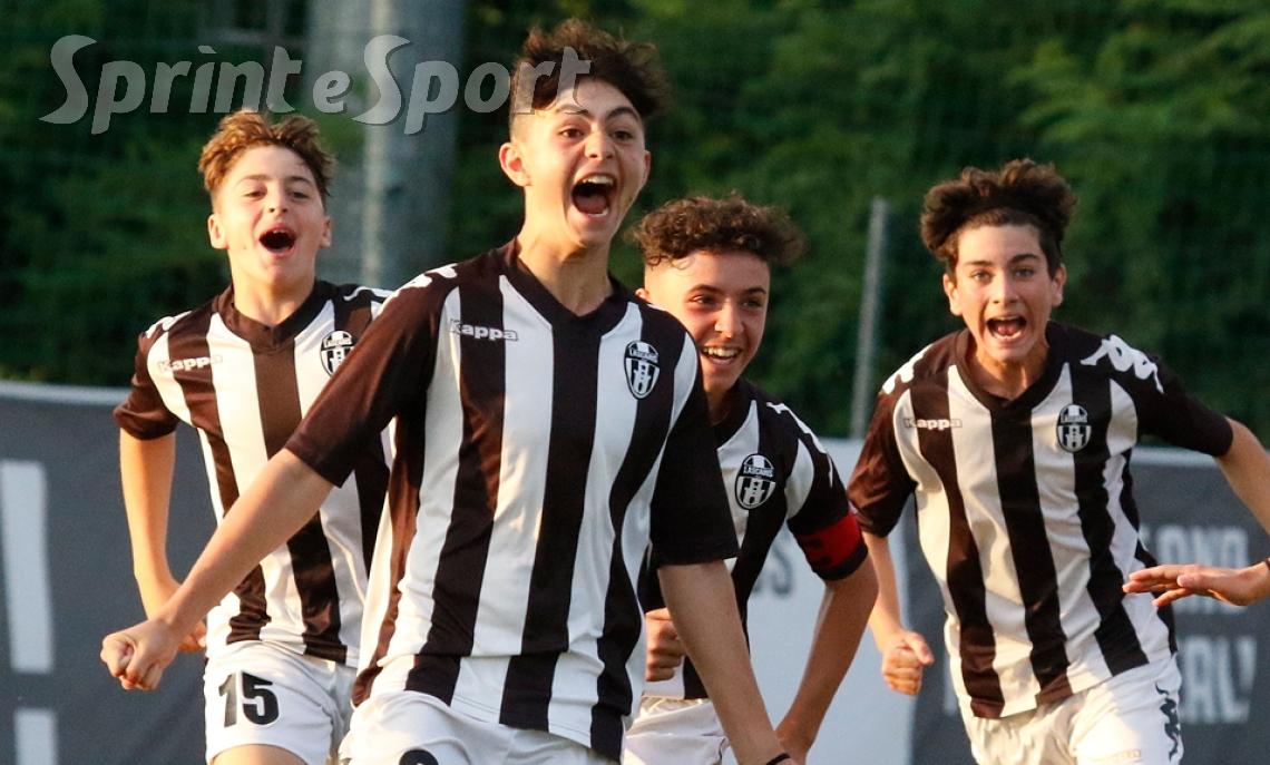 Chiamatela zona Lascaris: Penta va via in ambulanza, Delle Cave lo vendica