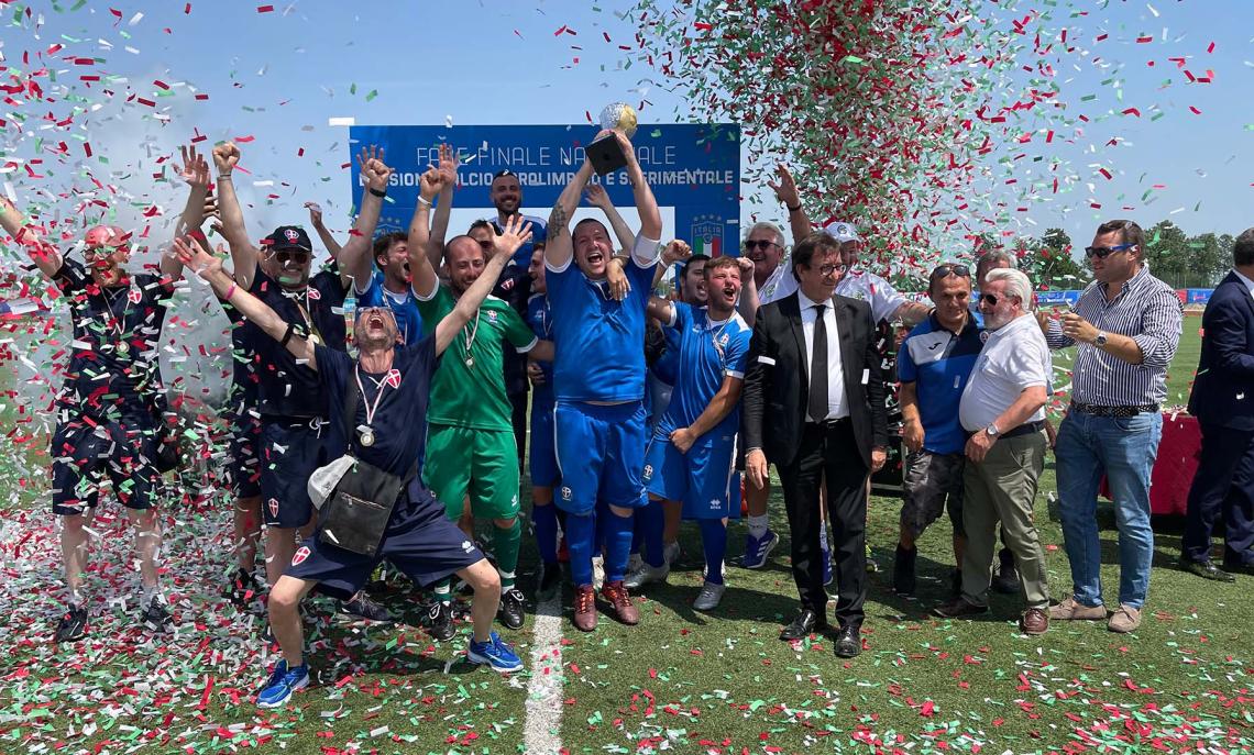 Il calcio &egrave; di tutti: tripudio a Novarello per le finali nazionali della Divisione Paralimpica e Sperimentale 