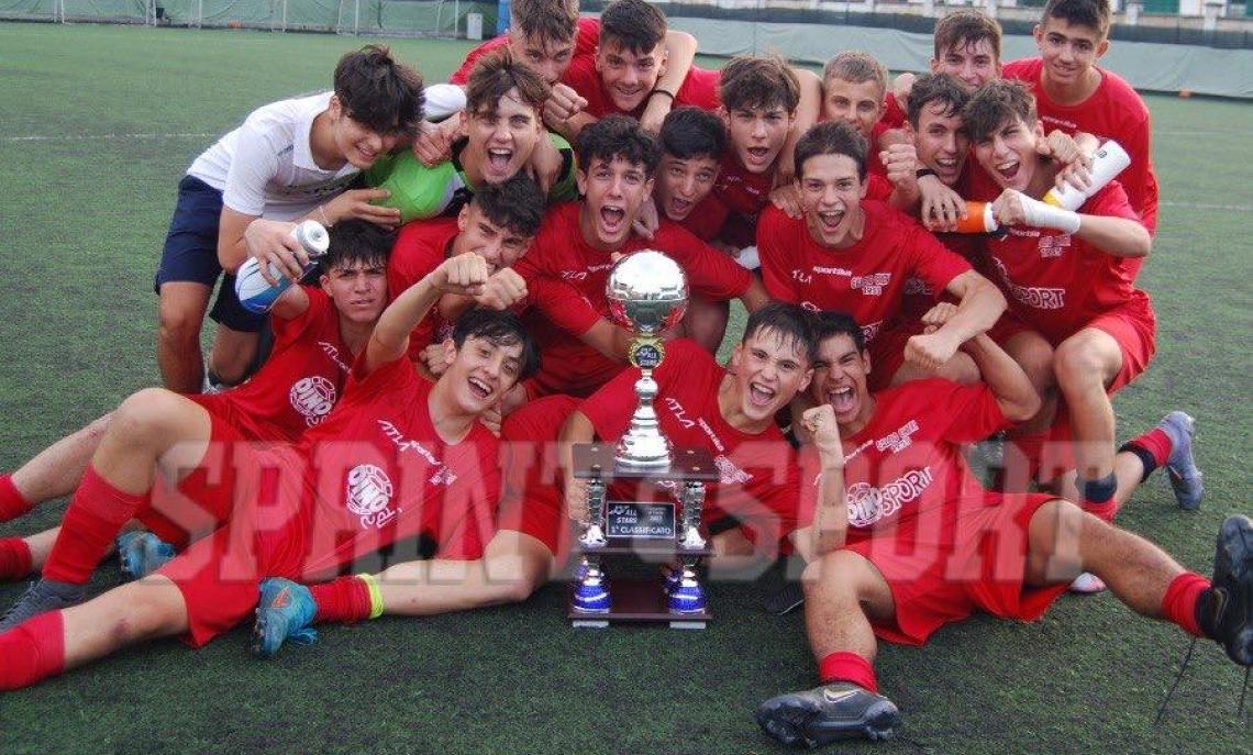 I ragazzi di Biancardi festeggiano la vittoria dell'All Stars