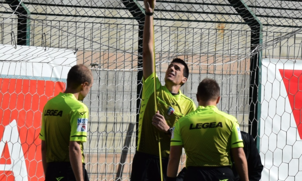 Clamoroso a Chatillon: porte irregolari, non si gioca, il Casale vincerà a tavolino