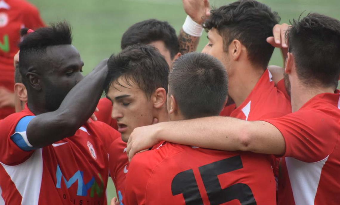 I festeggiamenti sul gol del 1-3 per l&rsquo;Oltrep&oacute;