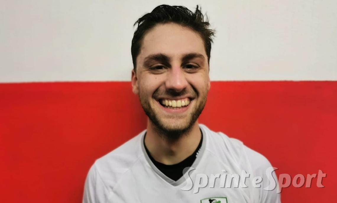 Accetta la proposta di matrimonio e il giorno dopo segna un eurogol che riaccende la lotta playoff