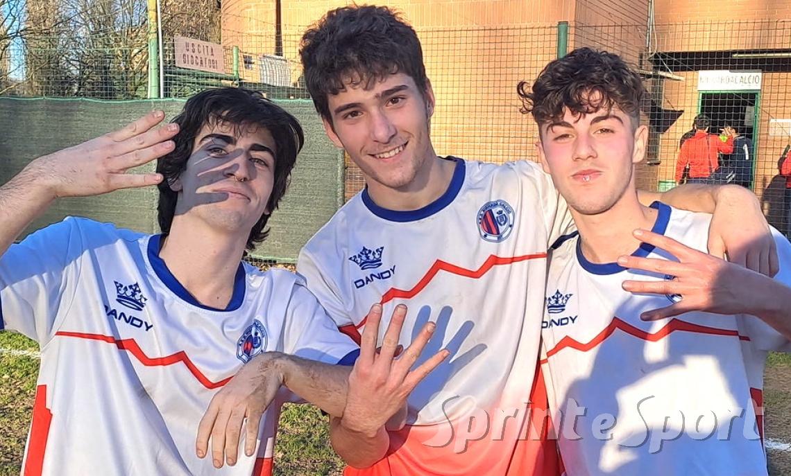 In dieci dalla mezz'ora, schiantano la seconda con un 4-0