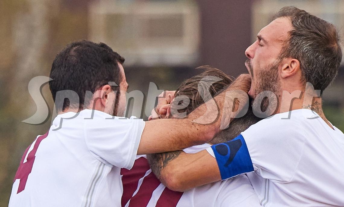 RECORD ESONERI IN ITALIA EMOZIONALE URLA