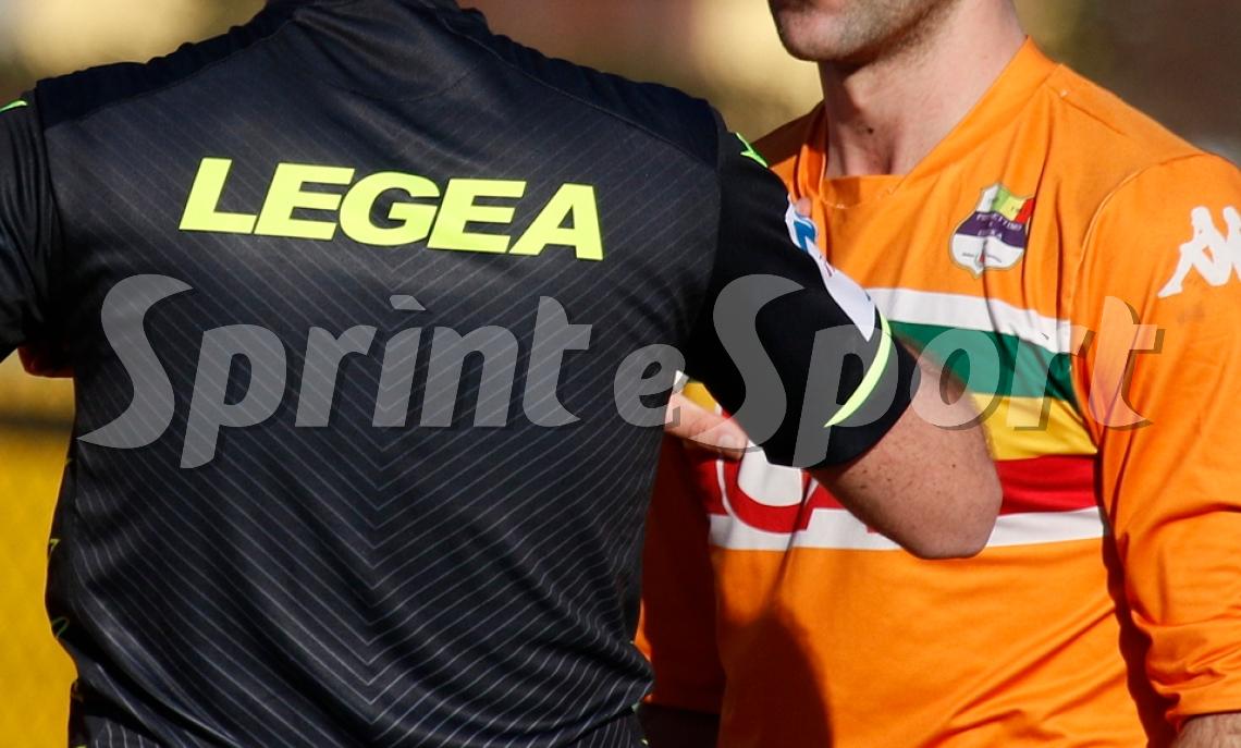 Il video che rende giustizia, questo arbitro va fermato