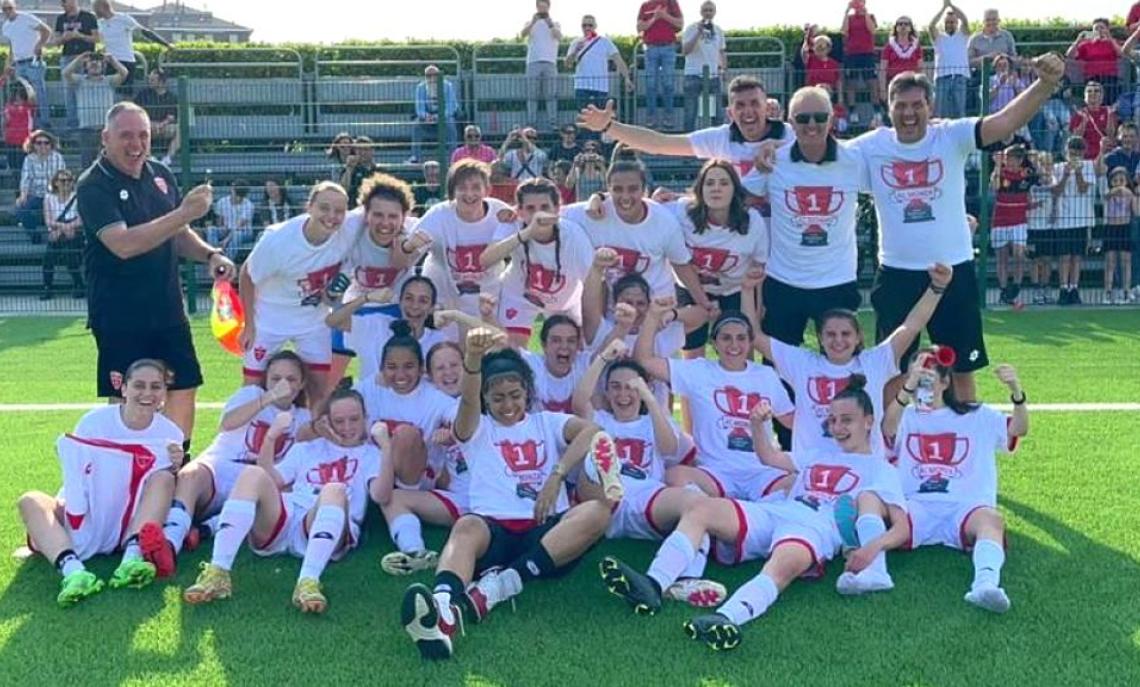 Vincono il campionato e accedono alla fase nazionale con una goleada nell'ultima giornata