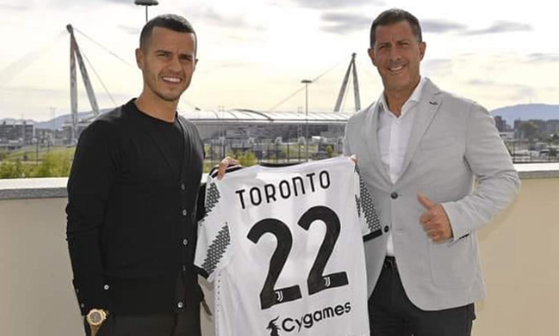 La Toronto Academy affiliata Juventus diretta da Sebastian Giovinco e Rick Di Gironimo (in foto nel tweet che annunciò l'affiliazione al club bianconero) sbarca in Italia: collaborazione col Chisola