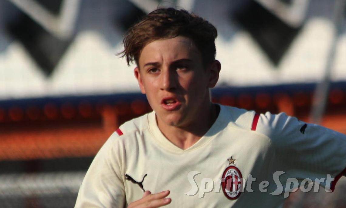 Camarda fa doppietta ma Sassi ruba la scena, il Milan incanta anche al ritorno