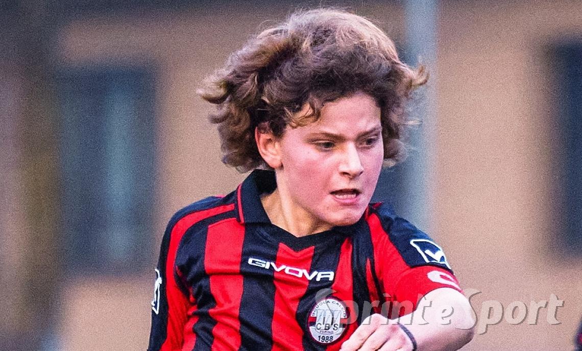 «Mamma, basta con il nuoto, voglio giocare a calcio!»: in meno di due anni è già pronto al trasferimento in una prof di Serie A