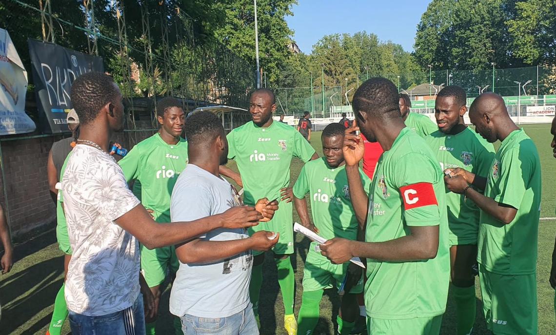 Quando il calcio, la passione e la voglia di comunità si unisce al folclore africano