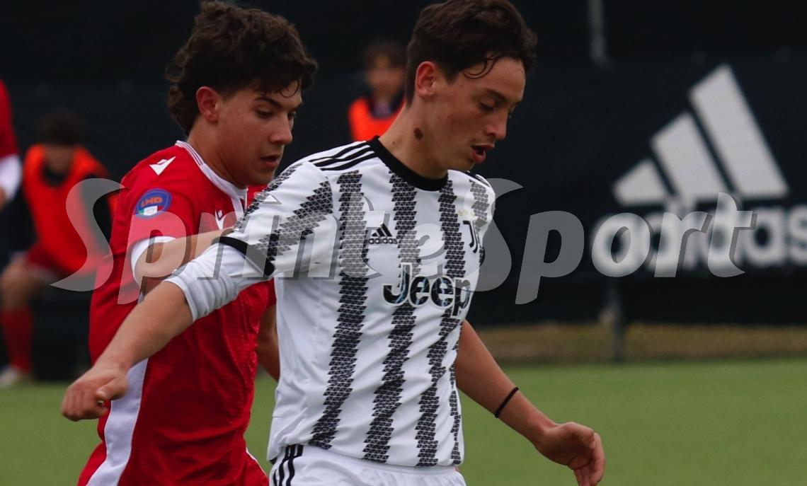 Fabio Badarau, centrale difensivo della Juventus Under 16 A-B