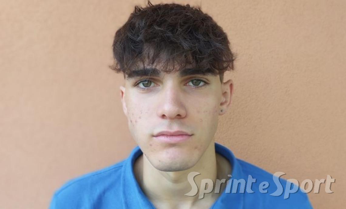 Gli ospiti la riprendono con un eurogol, si fanno rimontare da una deviazione e colpiscono il loro quarto palo al 96': è la partita del weekend