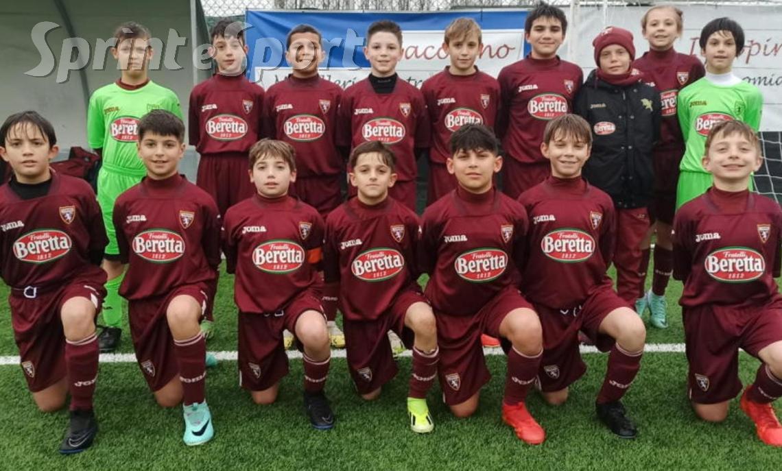 Sorpassi e contro-sorpassi in una sfida super avvincente: torelli scatenati con dei grandi biancobl&ugrave;