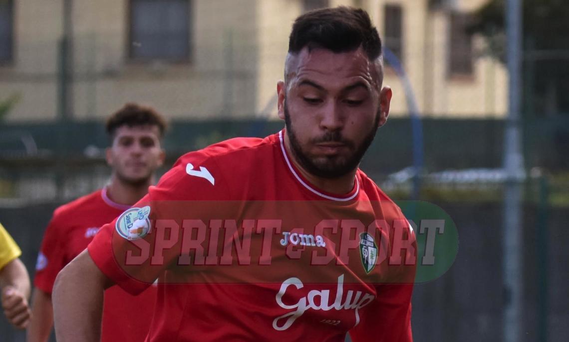 Alessio Sallustio attuale giocatore della Piossaschese con la maglia del Pinerolo nella stagione 2017/2018