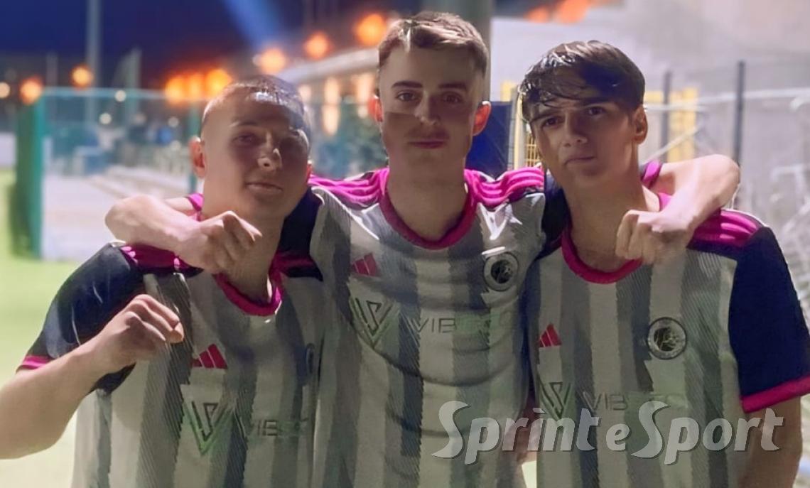 Una fantastica doppietta del bomber decide l'attesissimo match del weekend