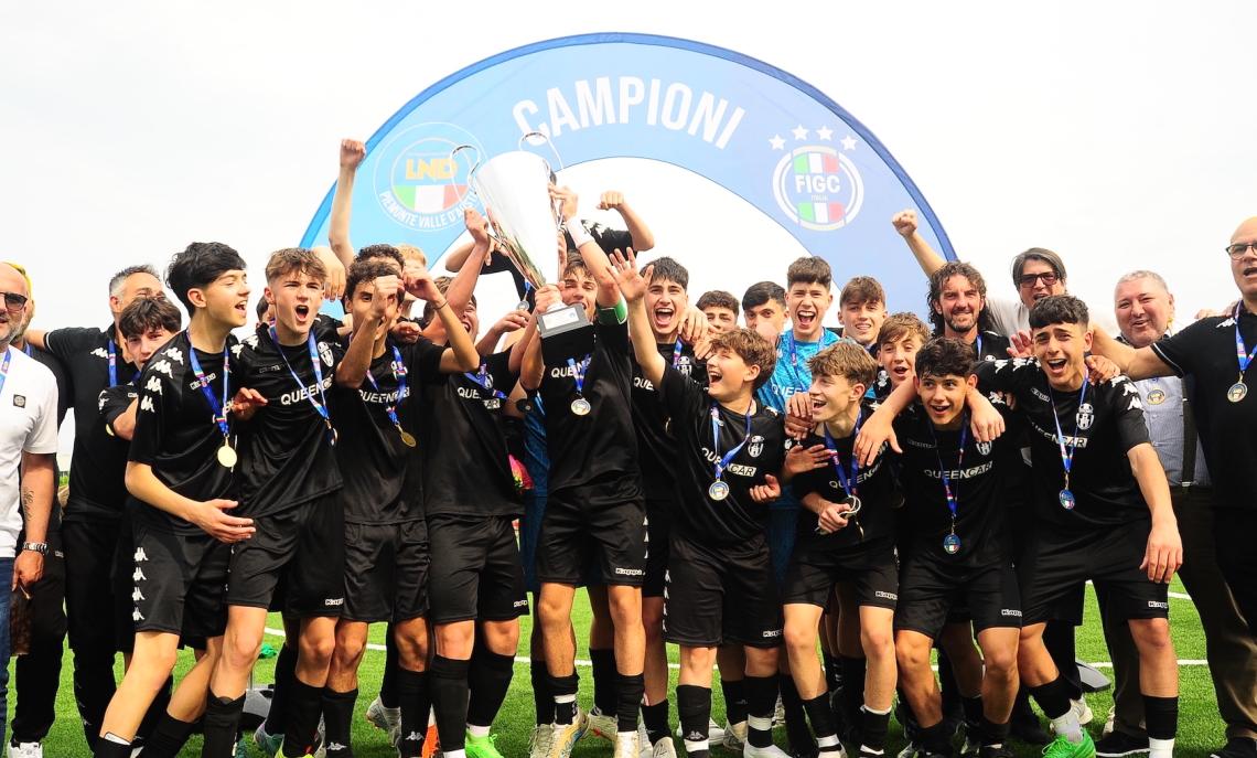 Gli imbattibili volano sul tetto del Piemonte, ultimo atto di un capolavoro assoluto