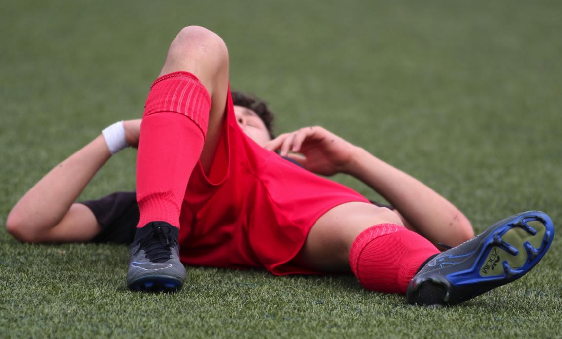 Clamoroso: la società non riesce ad organizzare la trasferta. La squadra retrocede senza giocare!