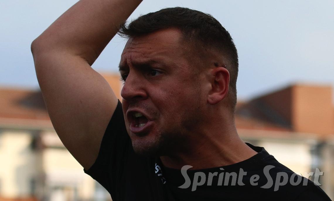 Terremoto ad un passo dalle finali! Salta la panchina di una favorita al titolo regionale