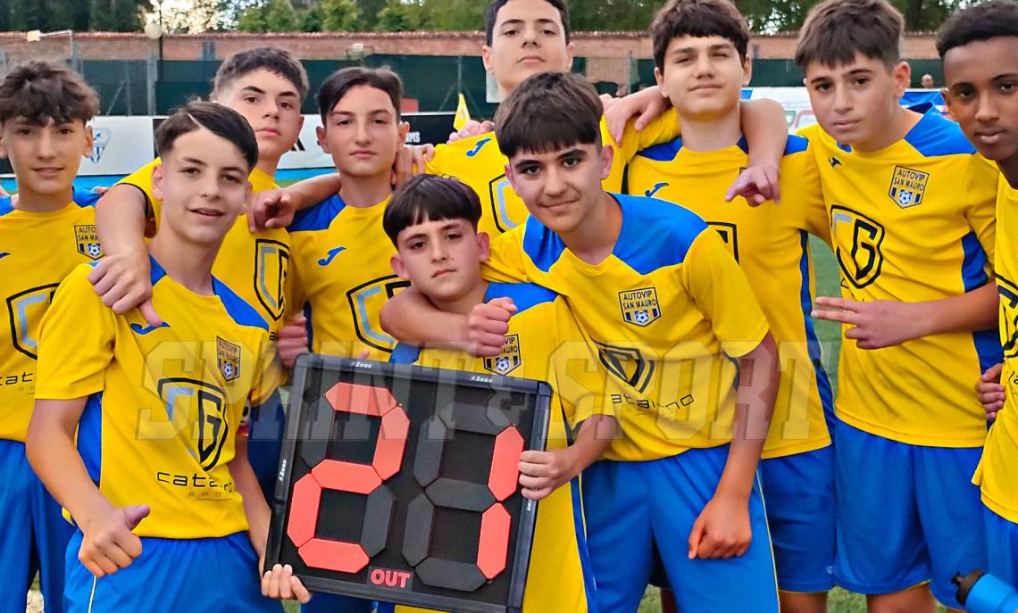 Titolo Provinciale Torino Under 14, Semifinale andata: Vinovo Sport-Autovip San Mauro 1-2: l'esultanza giallobl&ugrave; al fischio finale