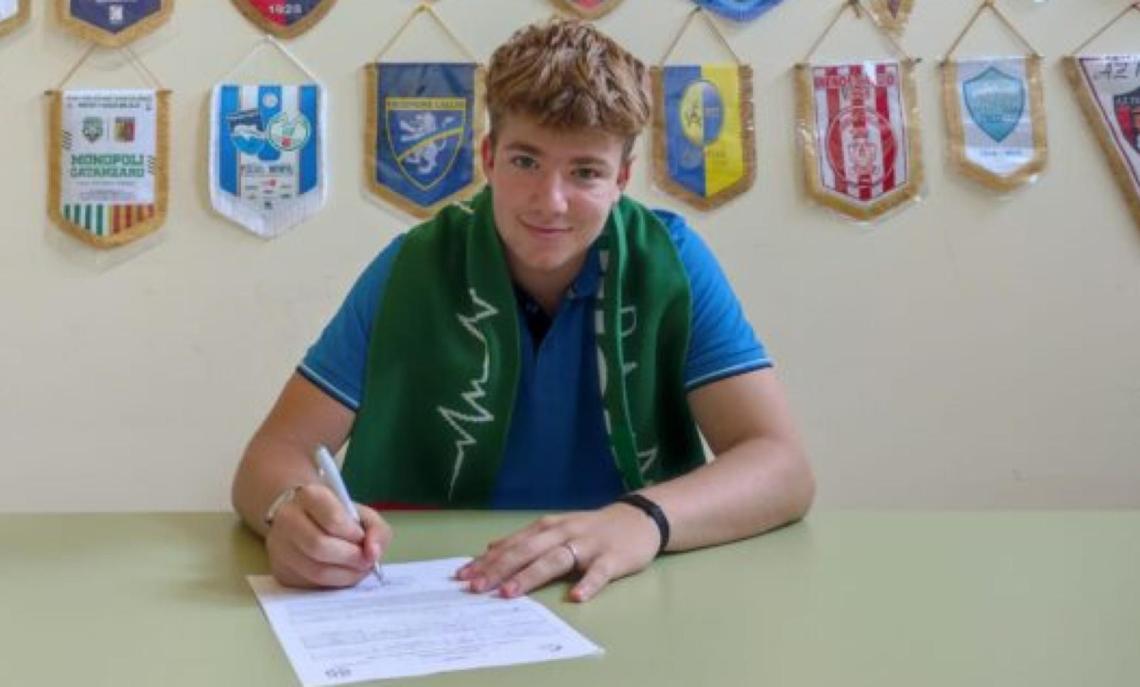 Cresciuto nel Torino e sotto contratto nella grande piazza del sud, per il portiere classe 2006 è arrivato il tempo del salto definitivo