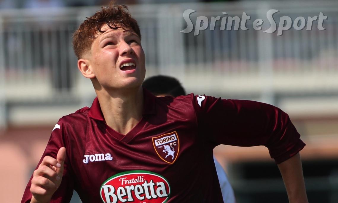 Under 17 A-B  &bull; Gabriele Falasca entra e segna una doppietta contro il Parma, portando momentaneamente in vantaggio il Torino. Torino-Parma 2-2