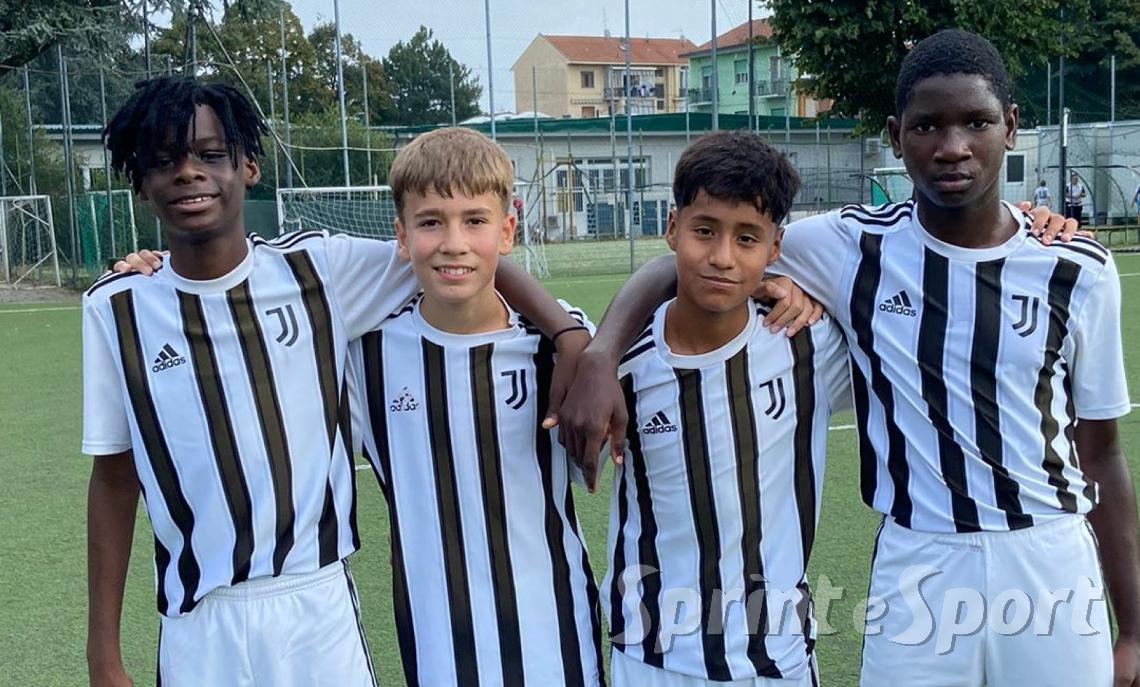 7 gol e vetta del girone, i bianconeri travolgono gli avversari