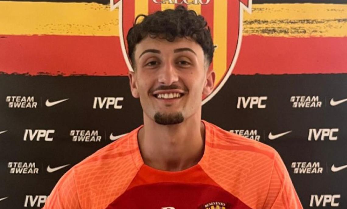 Nicolò Francescotti: Il Giovane Talento che Incanta il Benevento Primavera