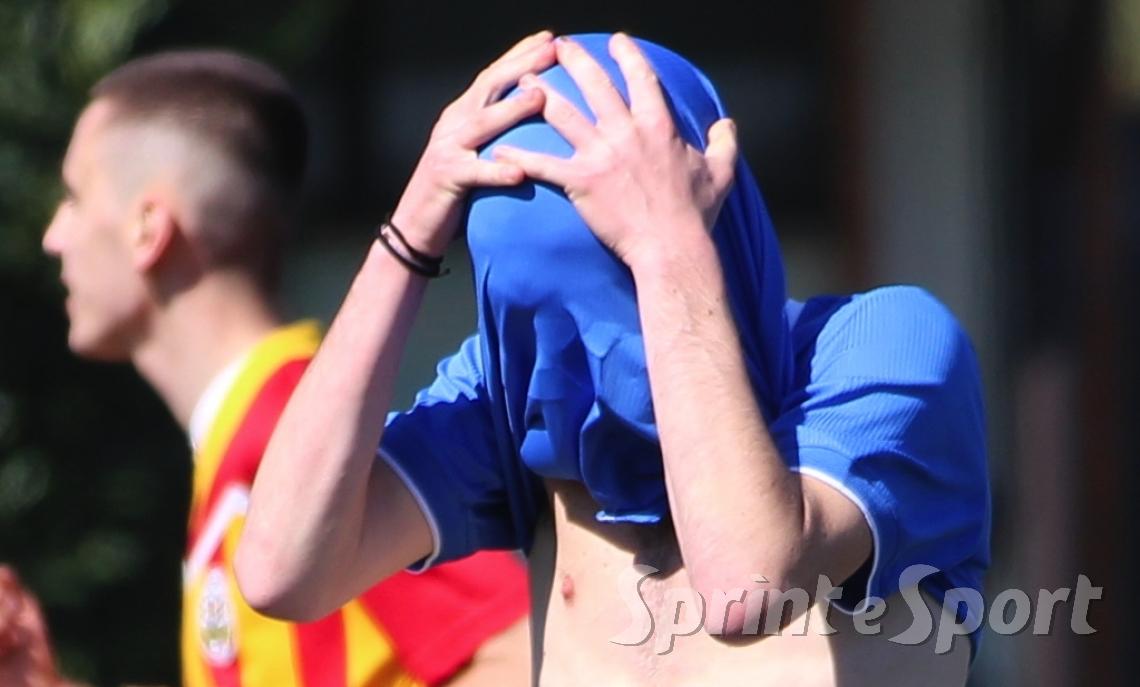 Crisi Albenga Calcio • Terzi in classifica ma dirigenza, allenatore e tutta la squadra se ne vanno: in campo ci andranno i ragazzi!