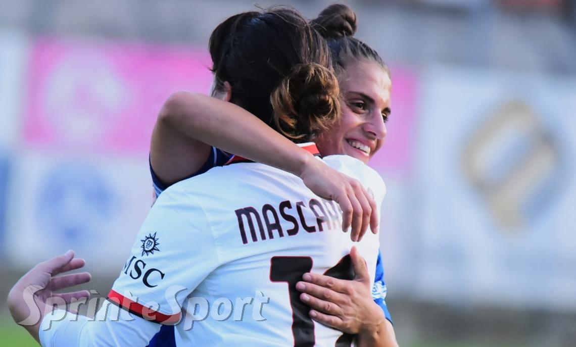 Coppa Italia Femminile, Ottavi di finale: Freedom-Milan 0-2: L'abbraccio tra Marta Maffei e Marta Mascarello (foto Cassarà)