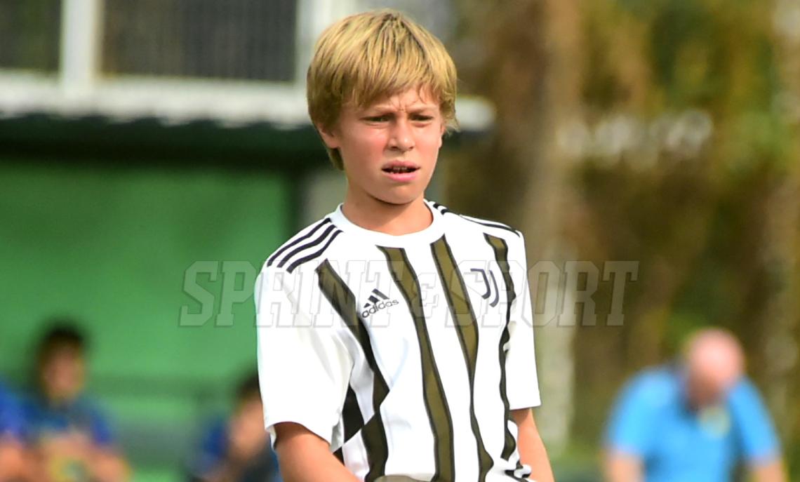 Rappresentativa Sperimentale Under 14 Piemonte e Valle d'Aosta, in foto Giacomo Parena centrocampista della Sisport 2011