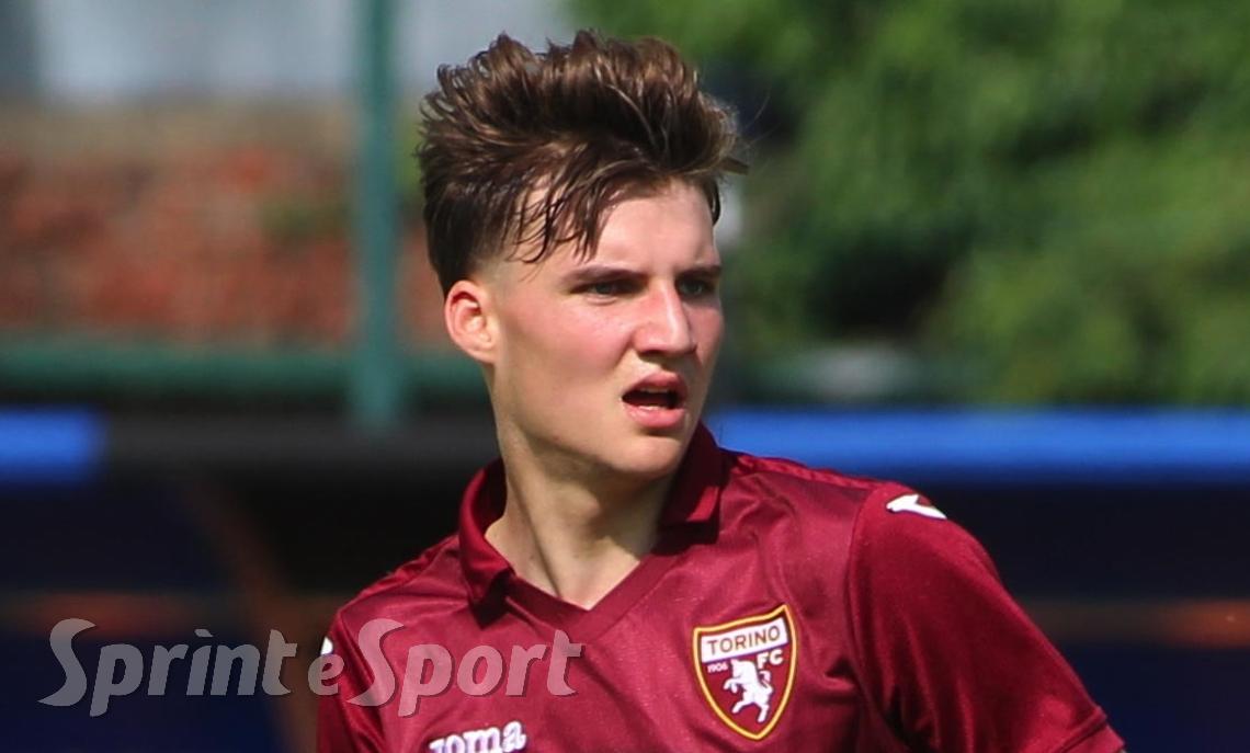 Il Toro sfiora il dramma, un super Lecce ne fa 5 e conquista la salvezza