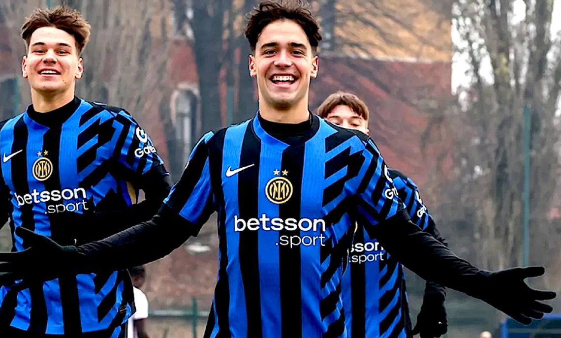 Un gol in rovesciata e un rigore a cucchiaio, ma non basta: l'Inter è sempre pazza ma vincente!