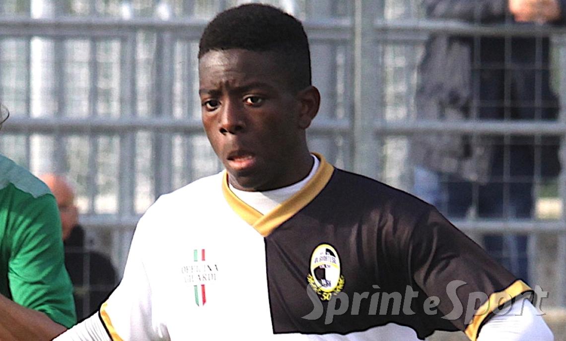 Giovanni Tchetchoua: Il Talento Svincolato in Cerca di una Nuova Casa Calcistica