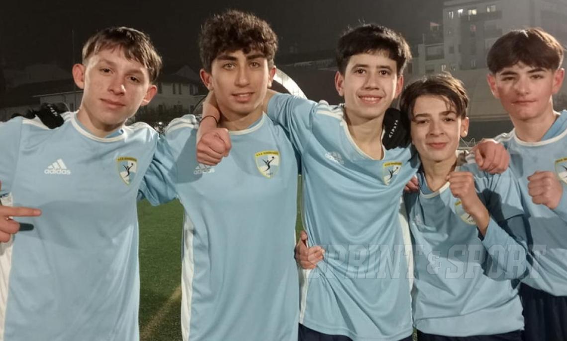Lobascio, Morabito, Patat, Morisco, Abrusci; SERENISSIMA UNDER 14