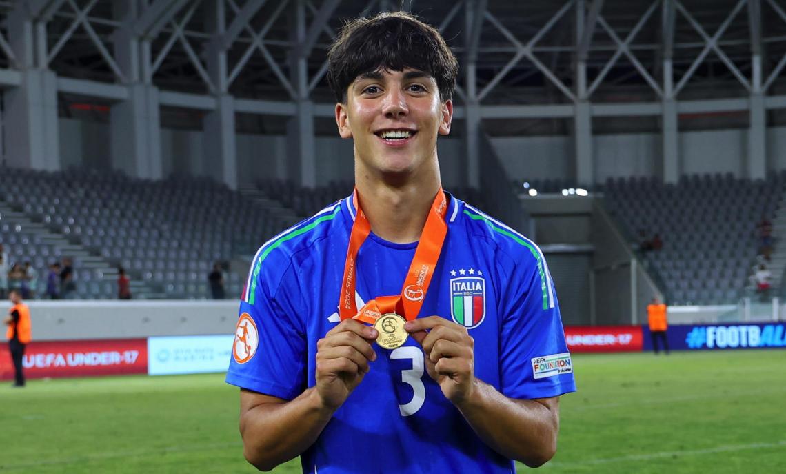 &Egrave; tra i migliori terzini classe 2007 in Europa