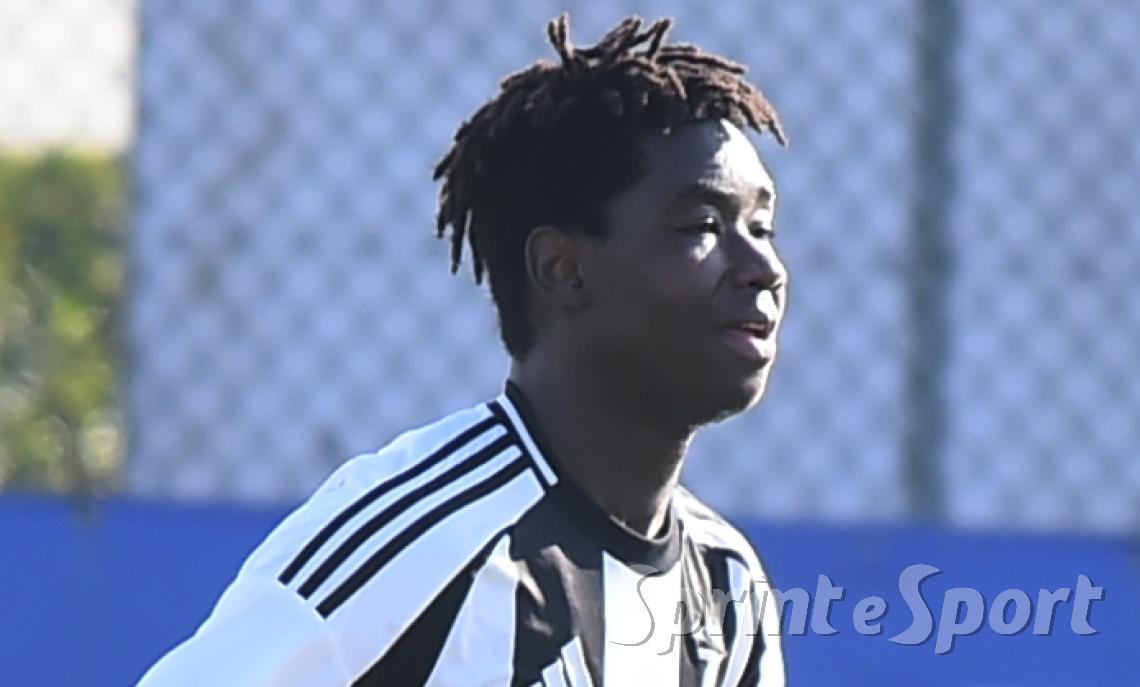 Da solo segna il doppio dei gol di Vlahovic e Kolo Muani, ma non basta per vincere: Juve fermata dalla doppietta del talento del Bologna