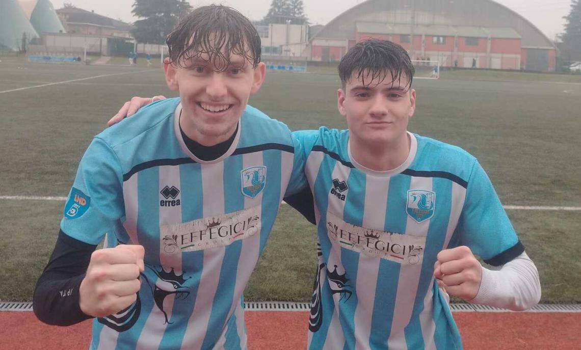 Una doppietta da fenomeno del bomber trascina i padroni di casa al successo