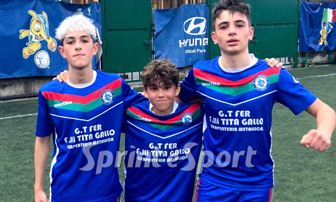 Under 14 Provinciali Torino Girone B, KL Pertusa-Borgata Cit Turin 0-1: l'esultanza a fine partita di Valentino Governatori, Tommaso Marvulli e Cristiano Borrelli