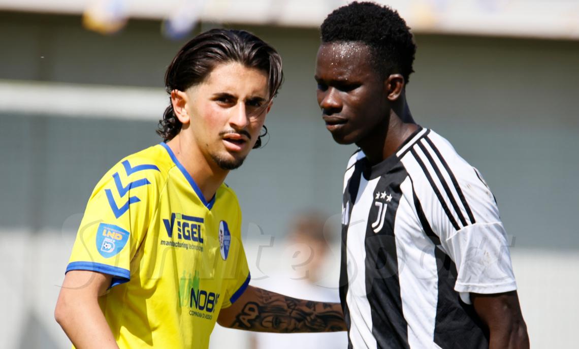 Under 17 Torneo Internazionale 44° Maggioni Righi: Borgaro-Juventus 3-2, in foto Lorenzo De Angelis e Demba Sall