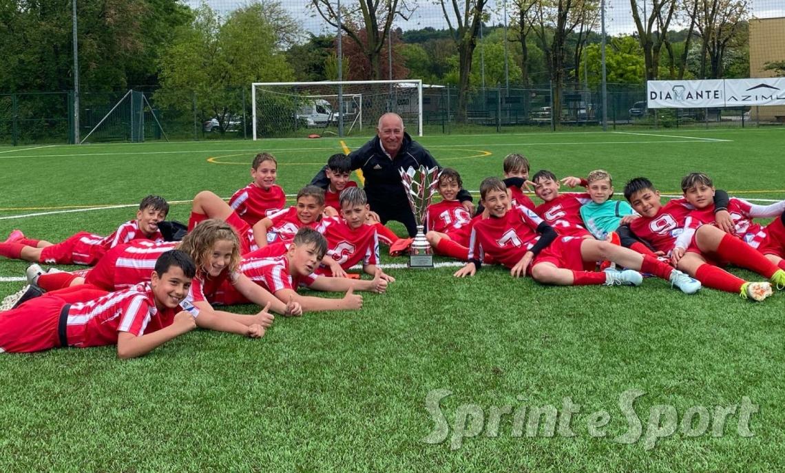 I biancorossi chiudono in bellezza  con l'ottava vittoria consecutiva e blindano il primo posto nel girone.