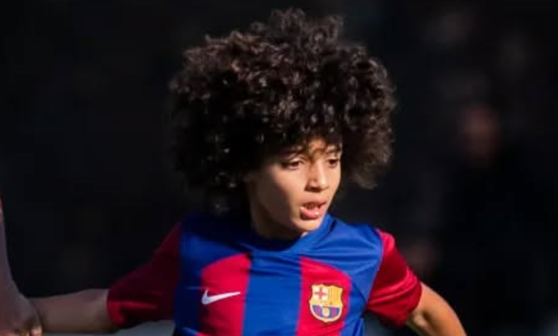 Il Barcellona ha sfornato l'ennesimo talento: ha 12 anni, il suo idolo è Yamal e l'agente di Ronaldo gli fa la corte